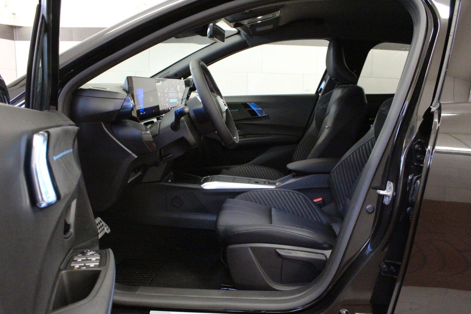 Fahrzeugabbildung Renault Clio VI E-Tech 160 Full Hybrid Esprit Alpine