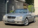 Mercedes-Benz CLK 200 KOMPRESSOR Avantgarde *AHK*NAVI*KLIMA* - Mercedes-Benz CLK 200 in München