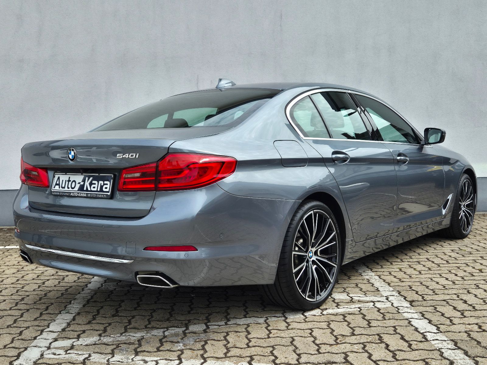 BMW 540i Luxury Line Head-Up Soft-Close Harman Kardo foto 6