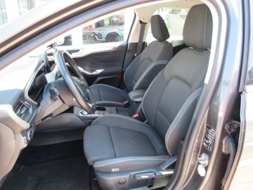 Ford Focus - 11