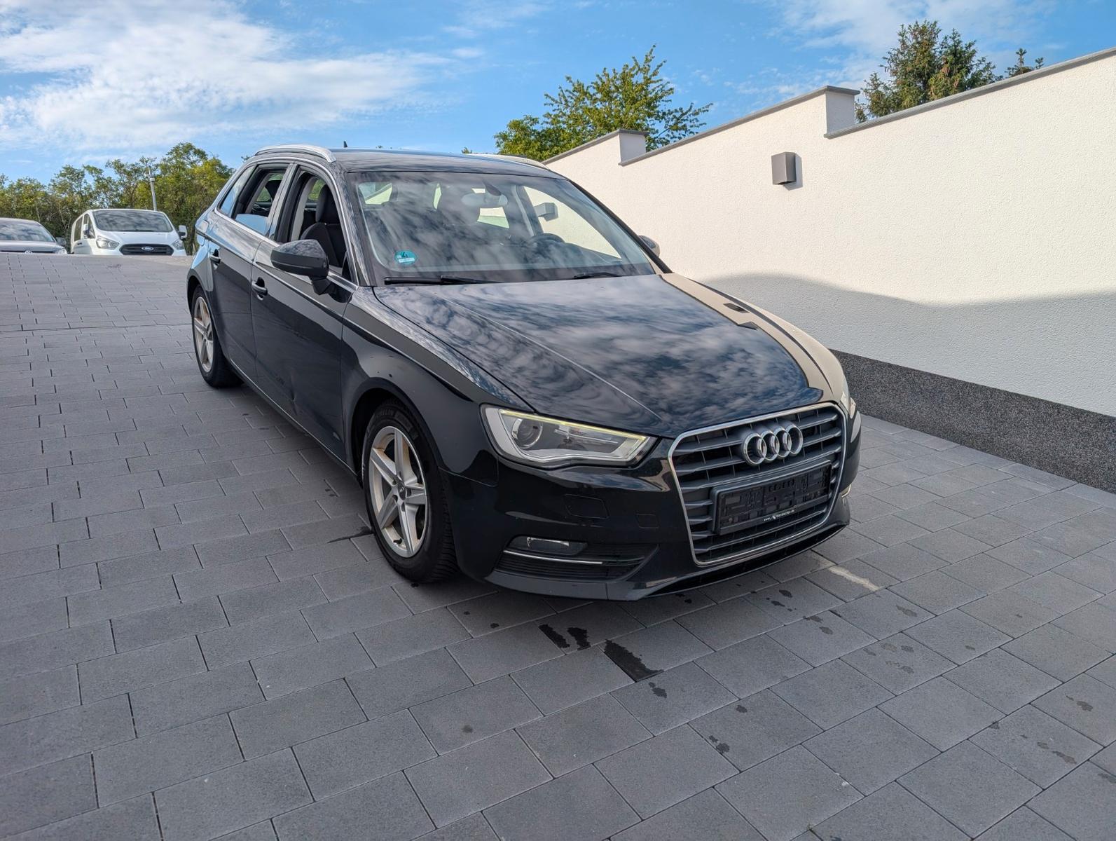 Audi A3 2.0 TDI Attraction Sportback
