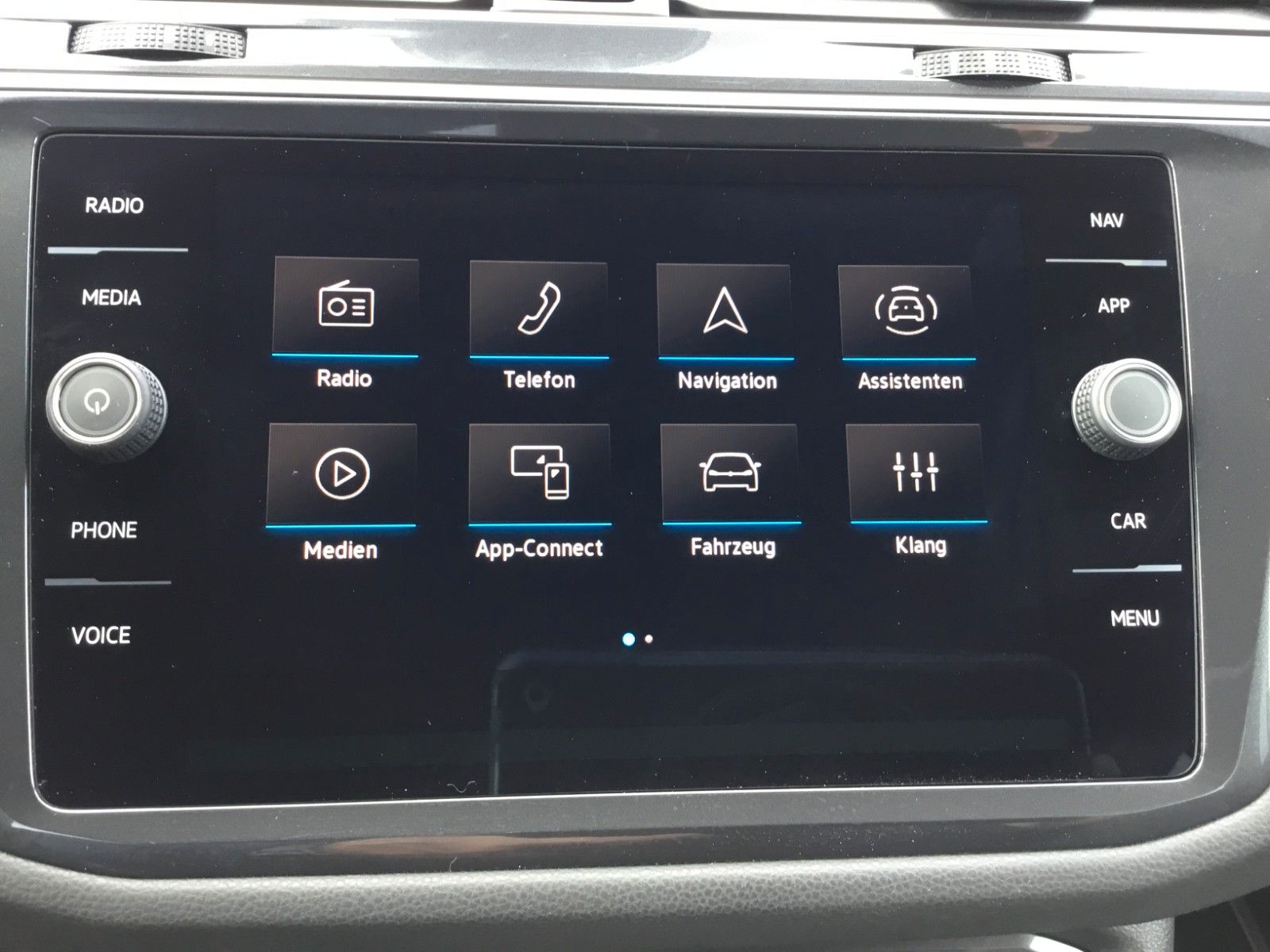 Fahrzeugabbildung Volkswagen Tiguan Allspace 2.0TDI DSG 4M R-Line+Standheizun