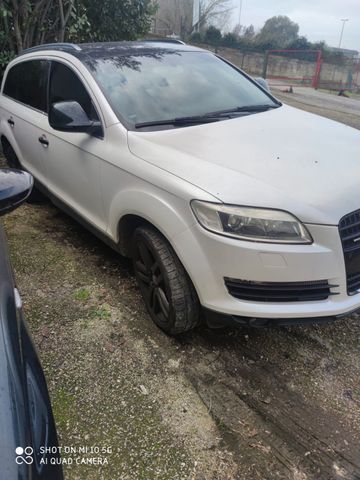 Audi Q7 3.6 V6 FSI quattro tiptronic