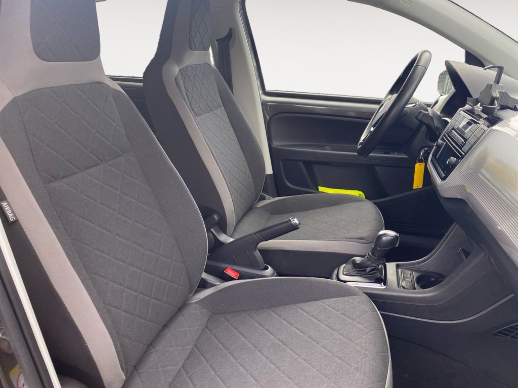 Fahrzeugabbildung Volkswagen e-up Style Plus Climatronic,SH, FS beheizb.