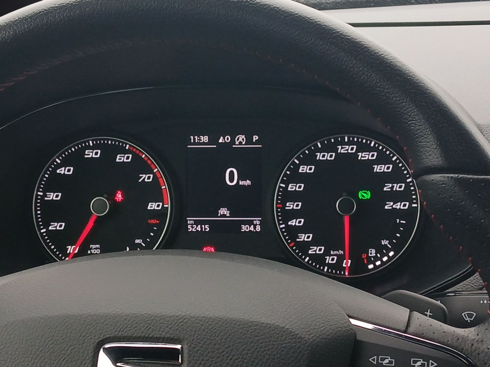 Fahrzeugabbildung SEAT Arona TSI FR-Line DSG LED Navi ACC Park-Assist S