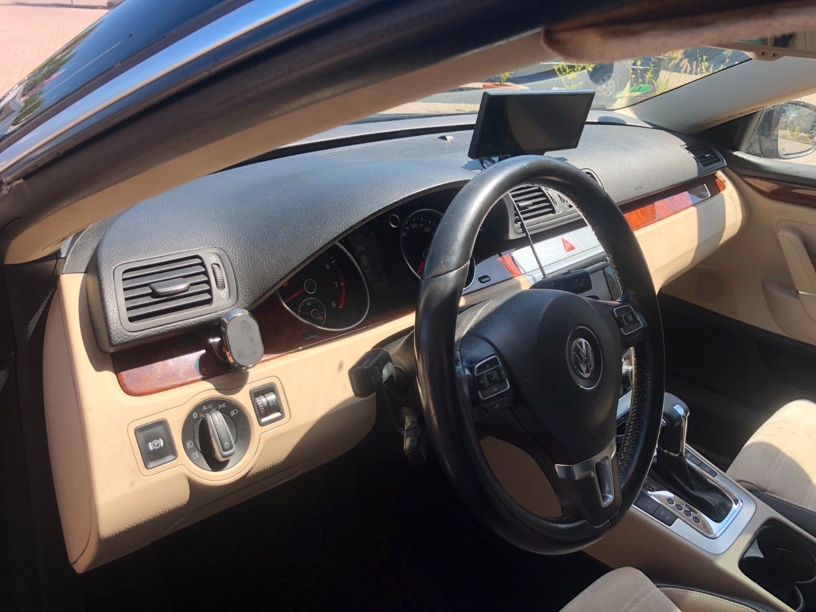 Fahrzeugabbildung Volkswagen Passat CC Automatik/Leder/Panoramadach