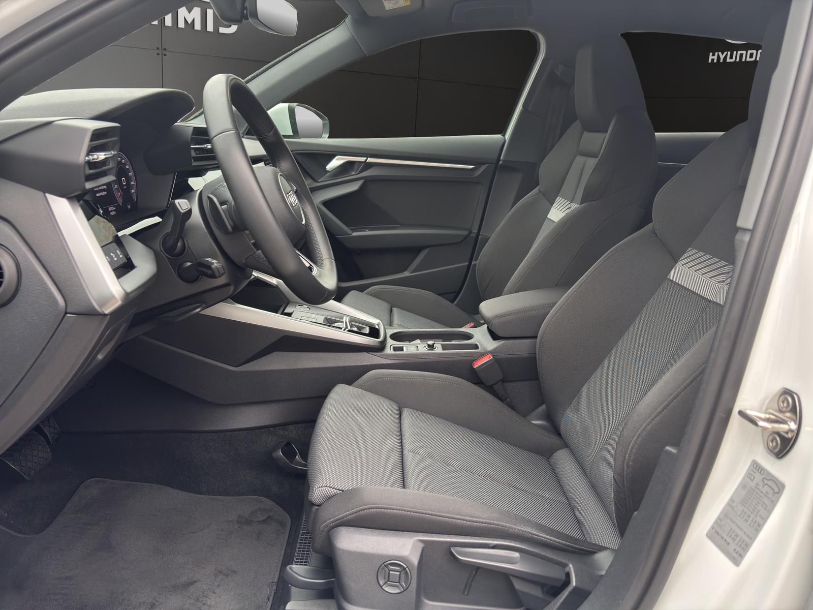 A3 35 TFSI advanced S-Tronic 1.5  RFK SHZ ACC