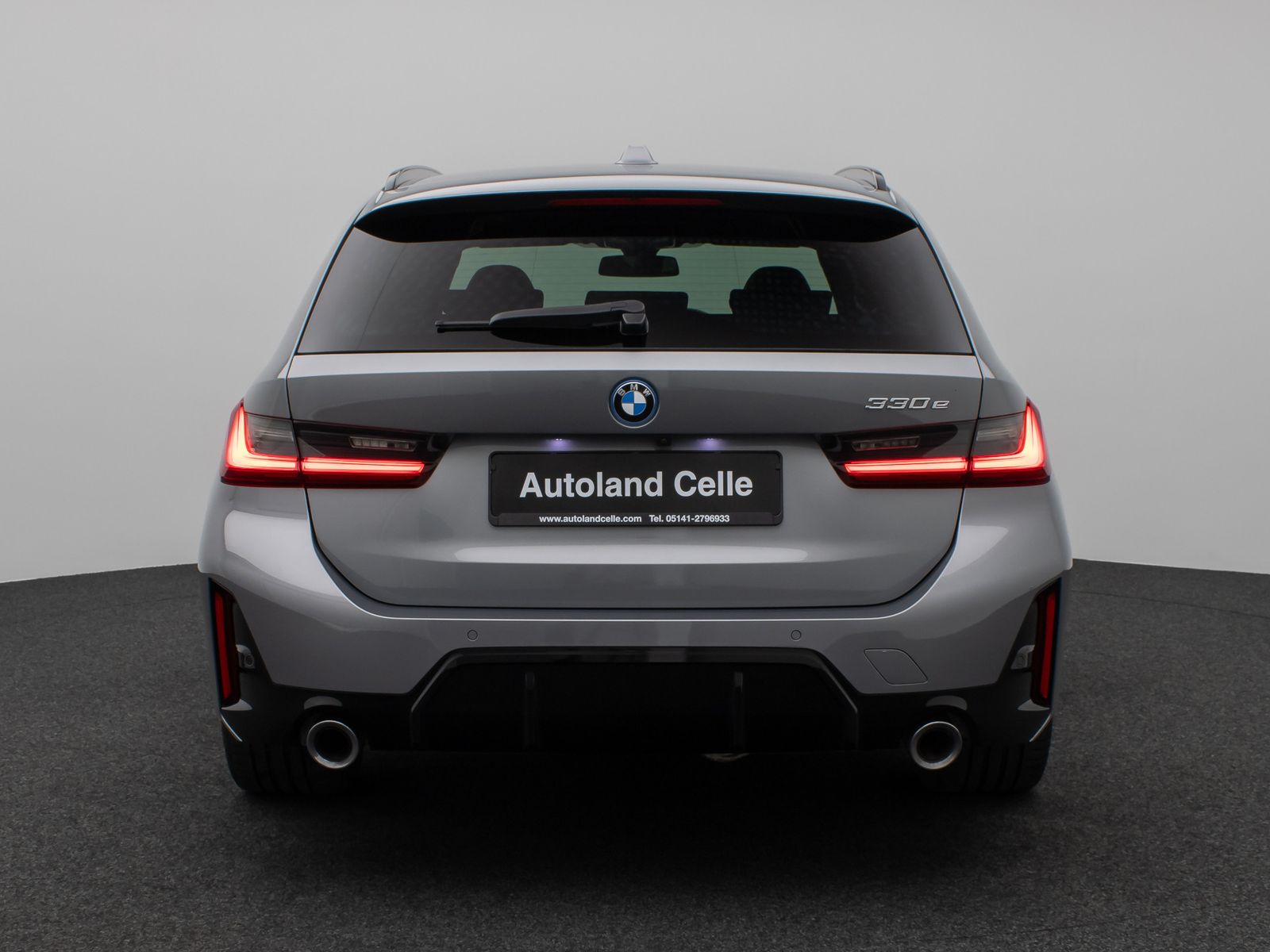 Fahrzeugabbildung BMW 330e M Sport Panorama Kamera HUD DAB HiFi AHK