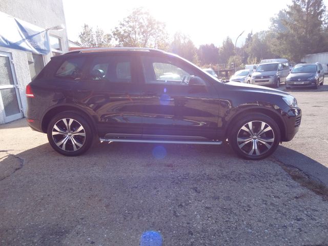 Fahrzeugabbildung Volkswagen Touareg V6 TDI/Xenon/Leder/Kam/Luft/2.Hd/AHK/Nav