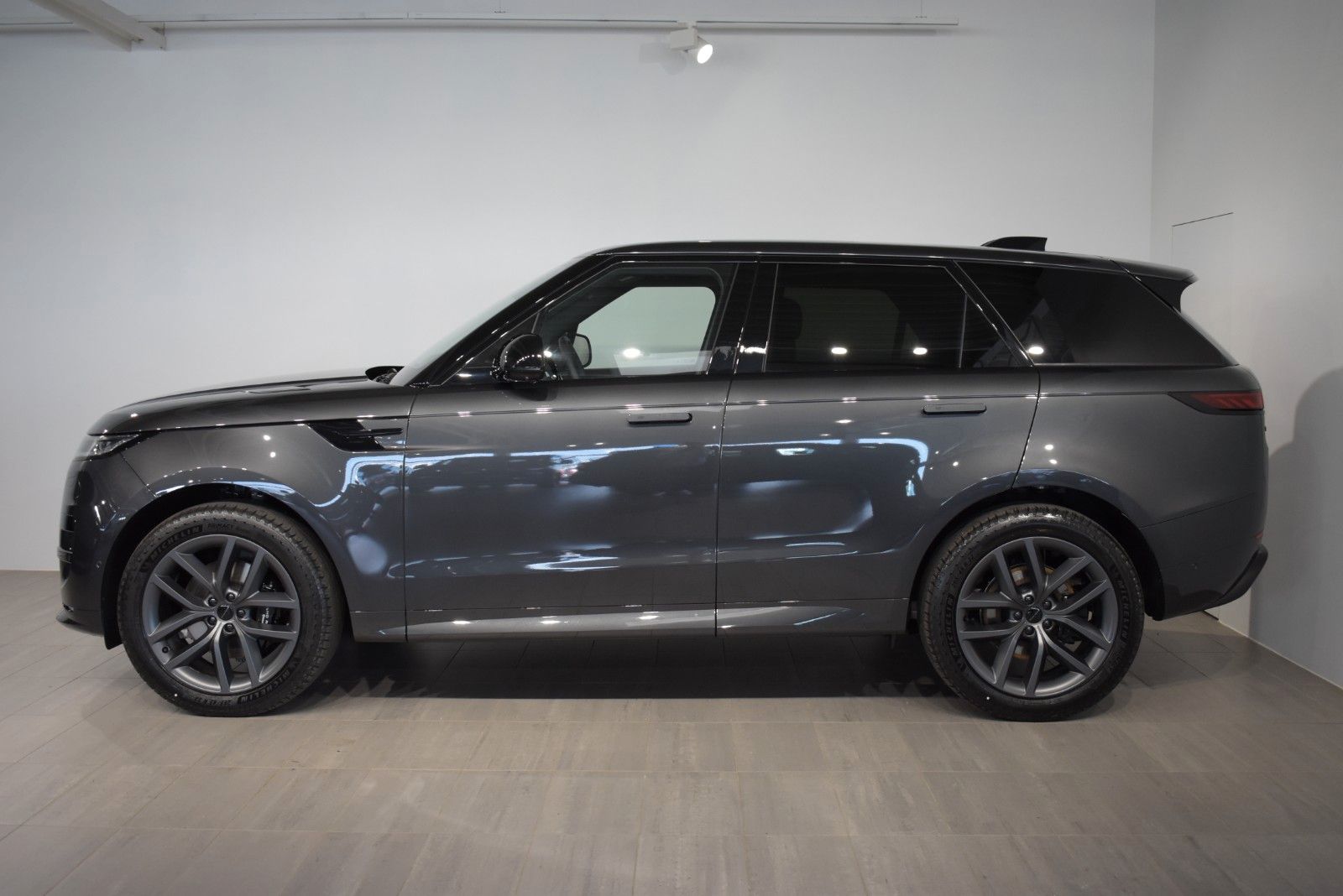 Land Rover Range Rover Sport 3.0 D300 MHEV AWD DYNAMIC HSE imagem 3