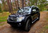 Mitsubishi Pajero 3,2 DI-D 4WD Edition 30 Automatik - Mitsubishi Pajero: 4.4