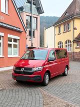 Volkswagen T6 Multivan, 2,0 TDI, AHK, SHZ, Pilotensitze - gebrauchte VW T6 Multivan aus dem Jahr 2021