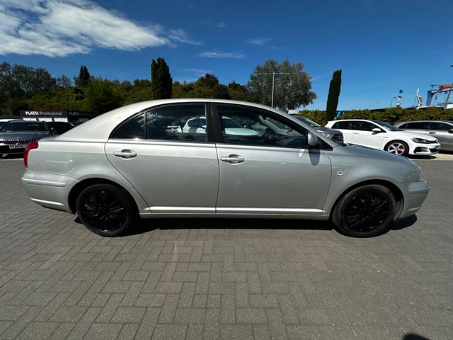 Toyota Avensis  1.8 Sol Liftback