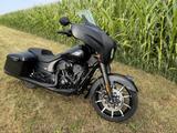 Indian Chieftain Dark Horse  Thunder Black Smoke - INDIAN BENZIN CHOPPER
