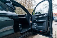 PORSCHE Cayenne S/ 1. HD./ LUFT/ BURMESTER/ INNODRIVE PORSCHE Cayenne S/ 1. HD./ LUFT/ BURMESTER/ INNODRIVE