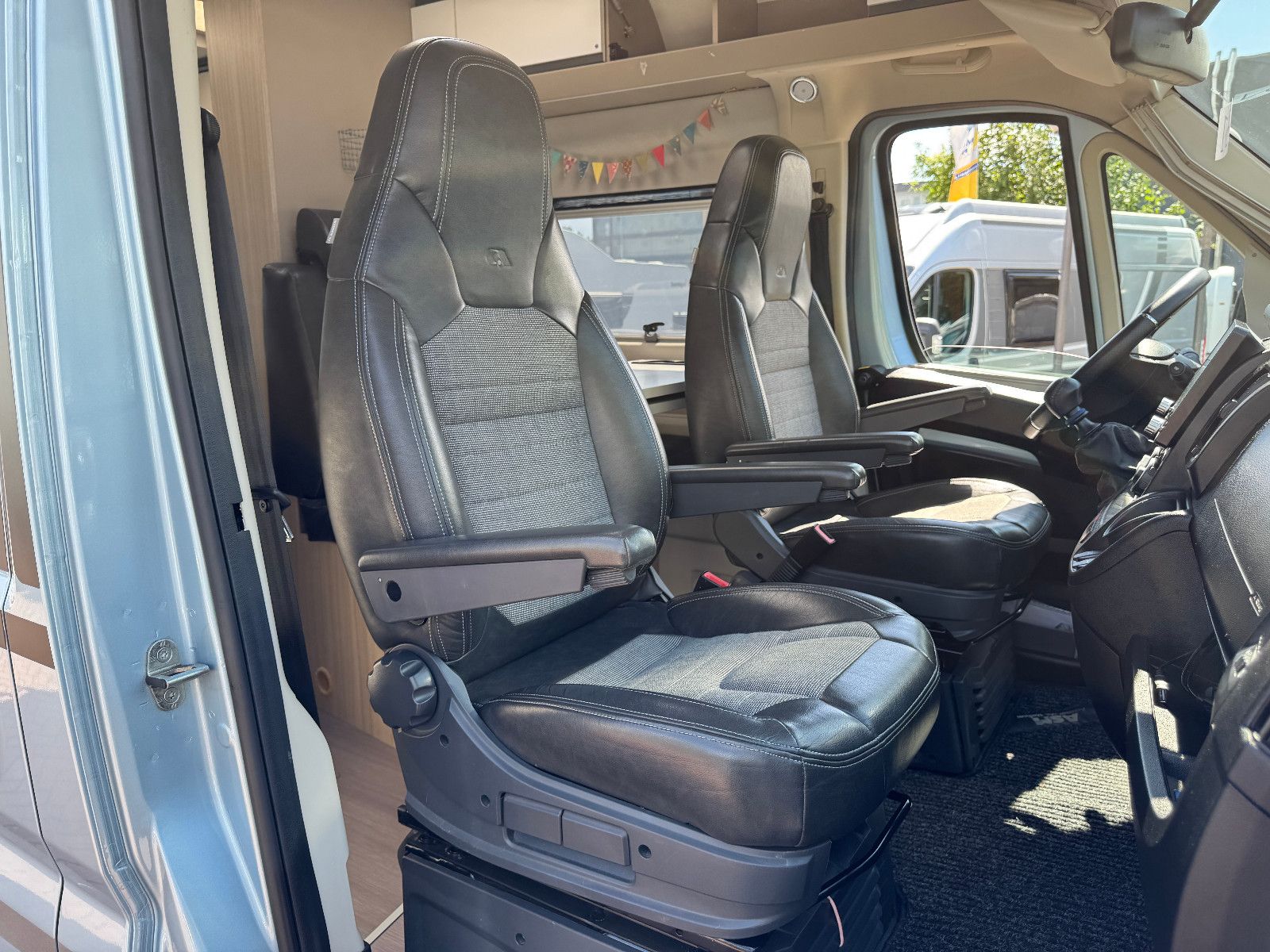 Fahrzeugabbildung Adria TWIN 540 SP PLUS FIAT DUCATO VOLLAUSTATTUNG 1H
