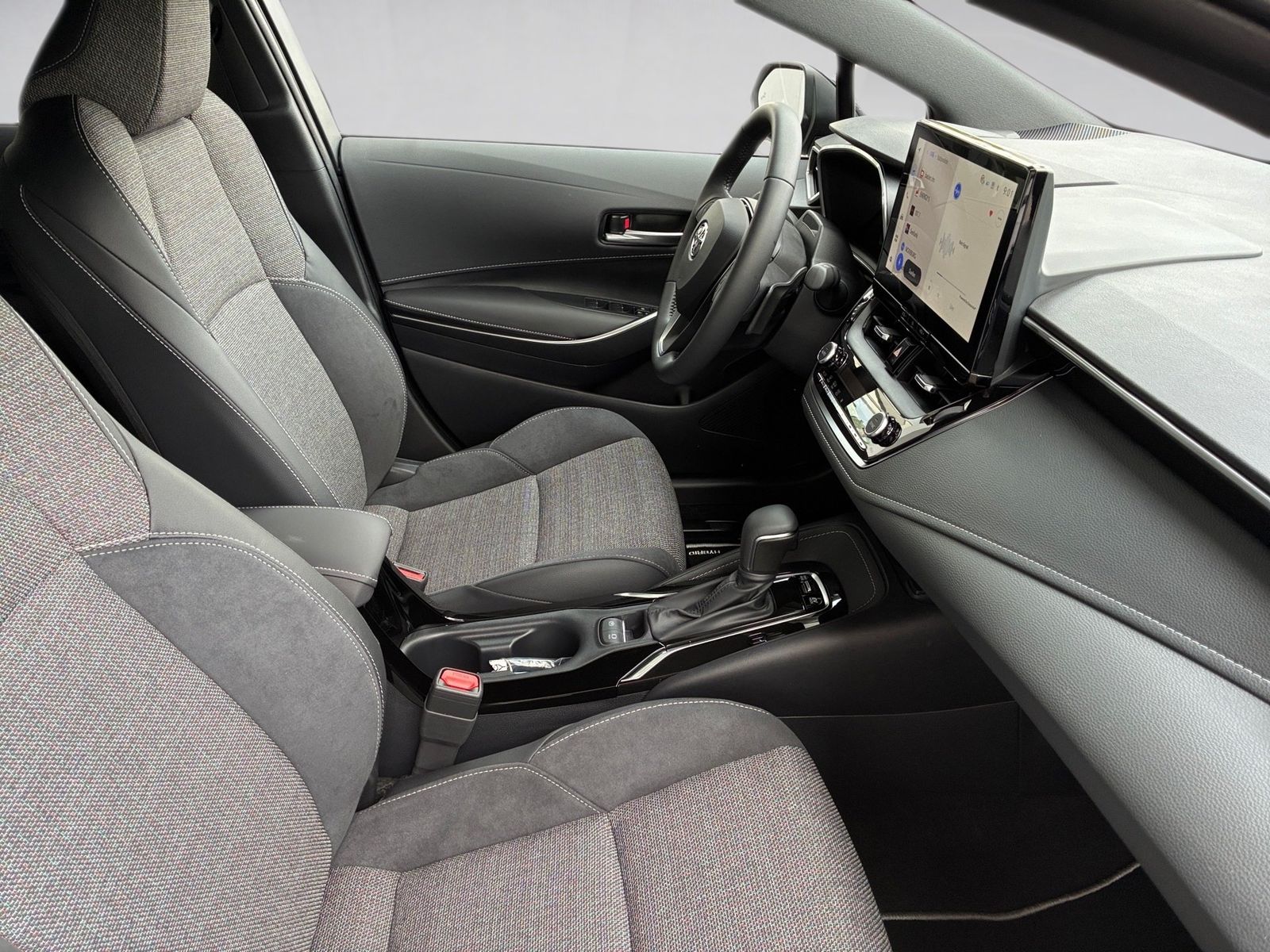 Fahrzeugabbildung Toyota Corolla TS Teamplayer 2.0-l-Hybrid KAMERA LED AC