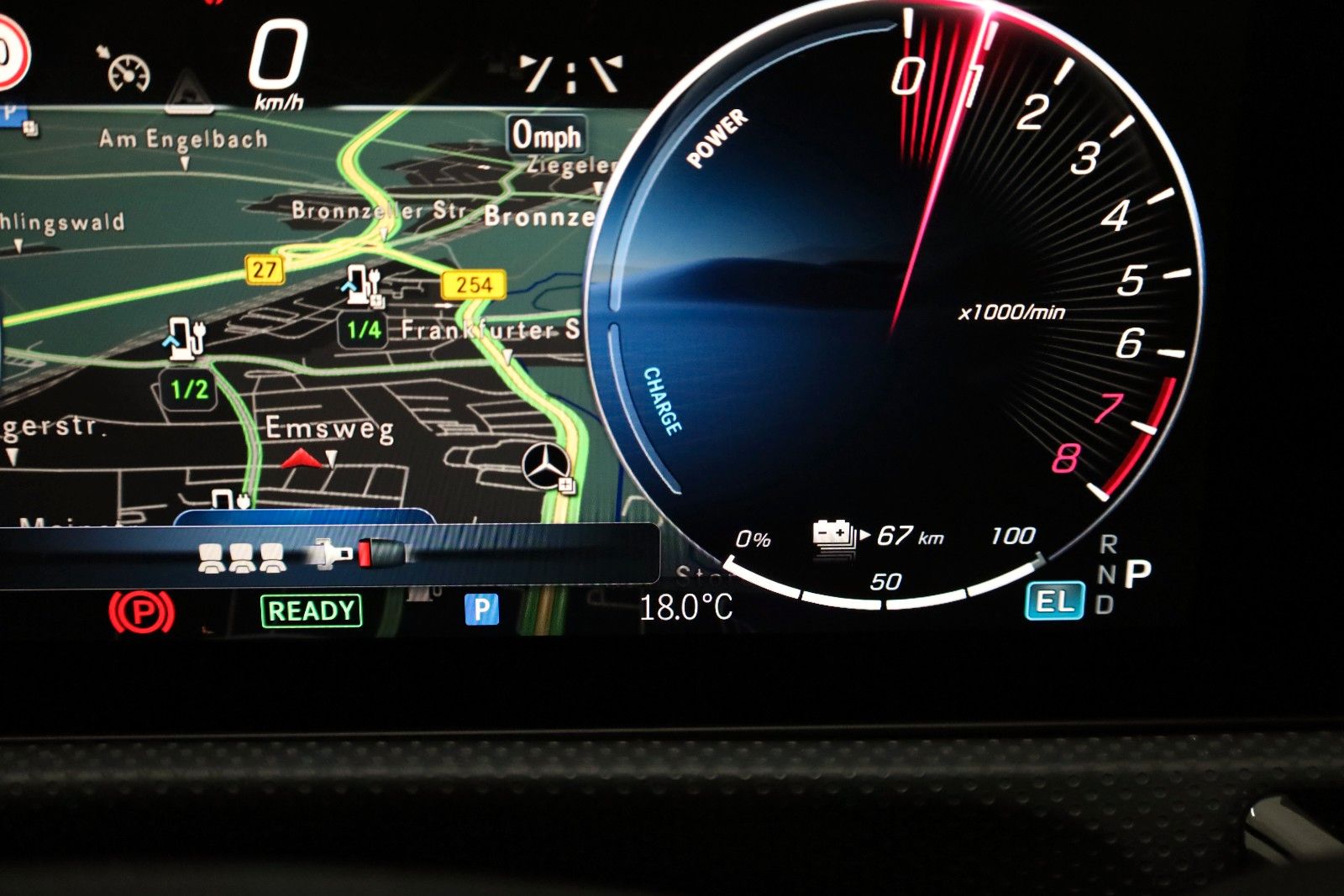Fahrzeugabbildung Mercedes-Benz A 250 e lim. AMG Line,T.Leder,Navi,LED,ACC,Night