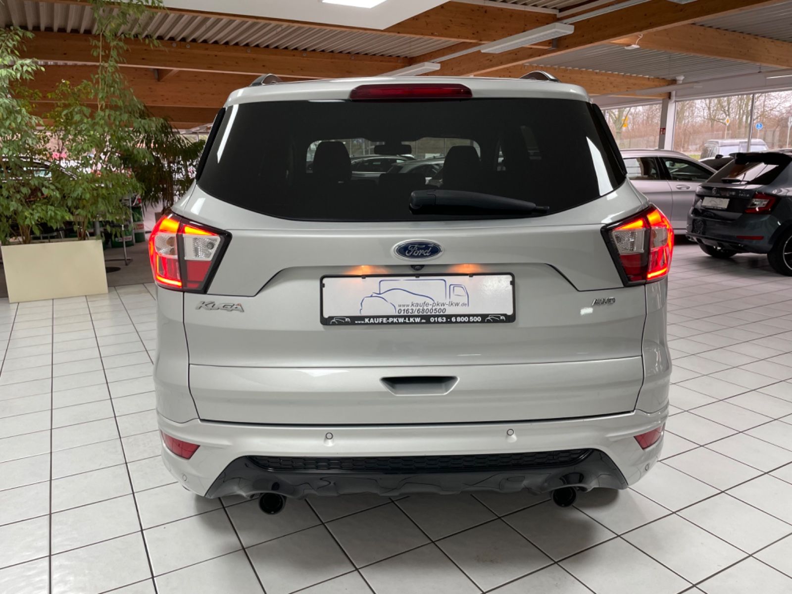Fahrzeugabbildung Ford Kuga ST-Line AWD Allrad LED
