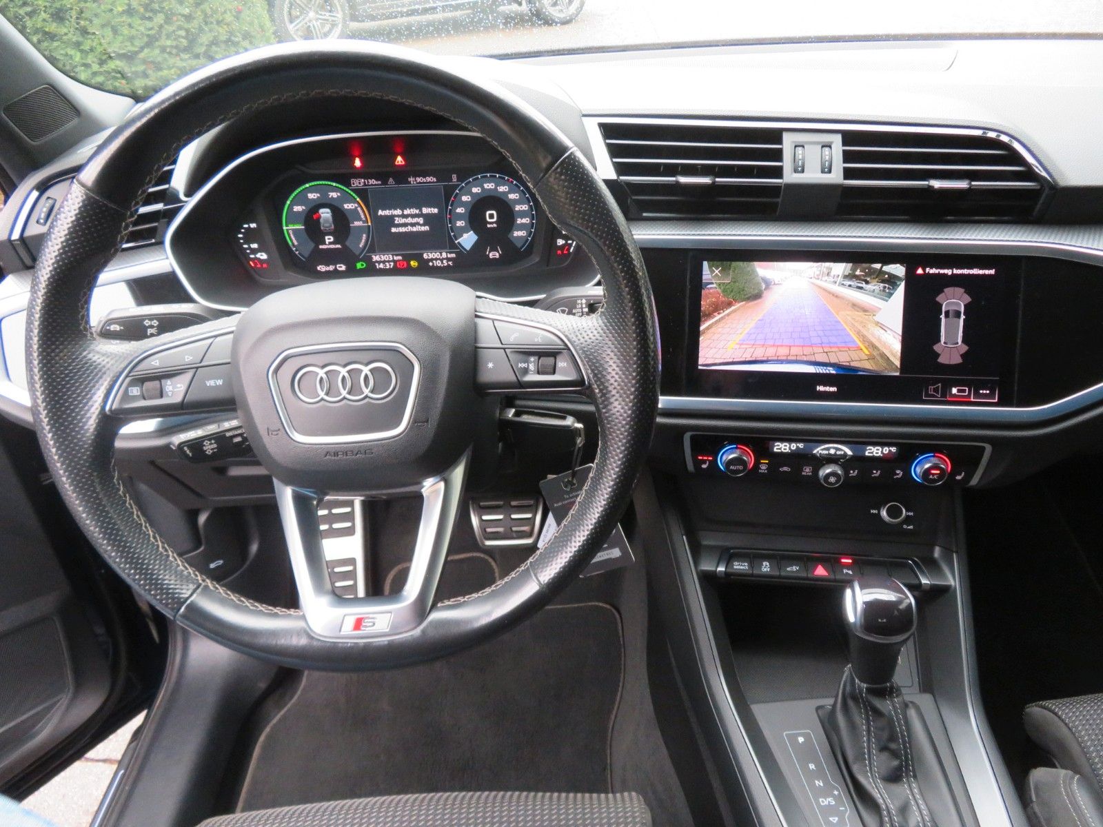 Audi Q3 TFSI e foto 14