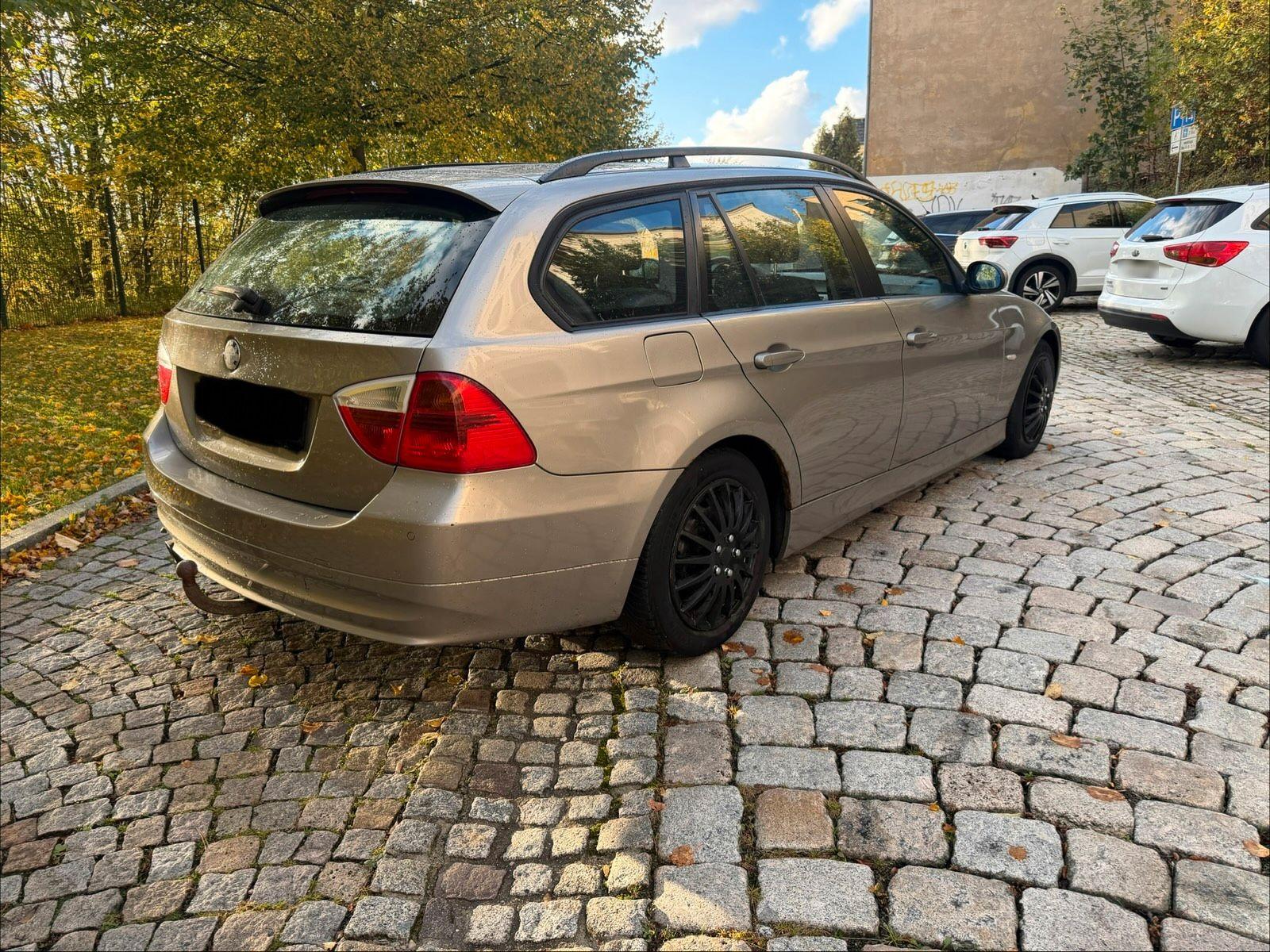 BMW 318 2008 — photo 7