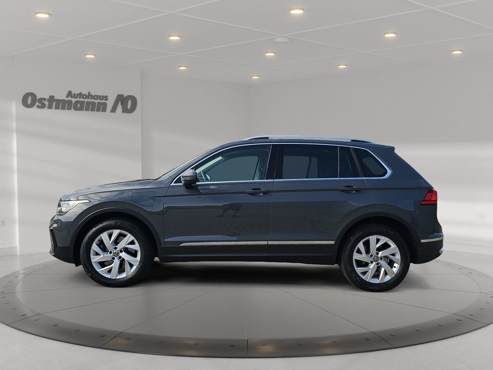 Volkswagen Tiguan Elegance eHybrid AHK RFK Pano CarPlay imagem 2