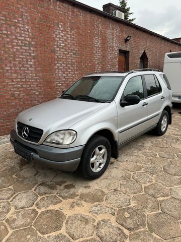 Mercedes-Benz ML 270 CDI 6-GANG