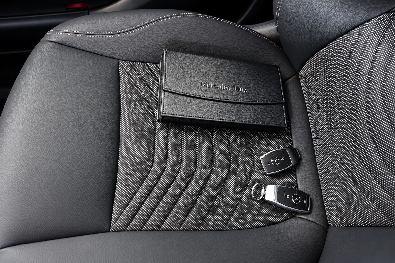 Fahrzeugabbildung Mercedes-Benz A 180 7G-DCT PANORAMA MBUX KAMERA WINTER KEYLESS