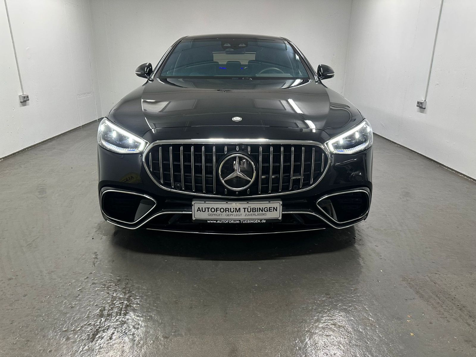 Fahrzeugabbildung Mercedes-Benz S 63 E Performance L *PANORAMA*FONDENTERTAINMENT