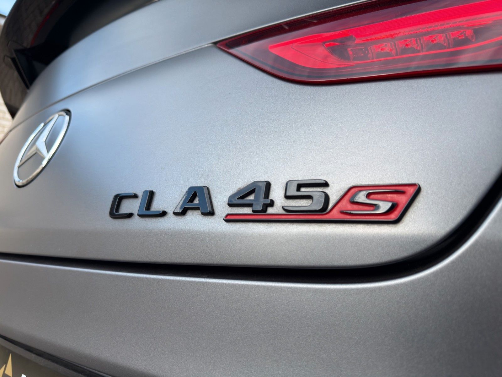 Fahrzeugabbildung Mercedes-Benz CLA 45 S AMG Matt/Perf-Sitz/MBeam/AERO/Night-Pkt