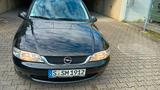 Opel Vectra 2.0 DTI 16V Edition 2000 Edition 2000 - Opel Vectra mit Diesel-Antrieb: 2.2
