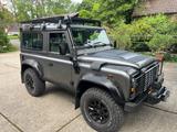 Land Rover Defender 90 TD4 Station Wagon E E - graue Land Rover Defender