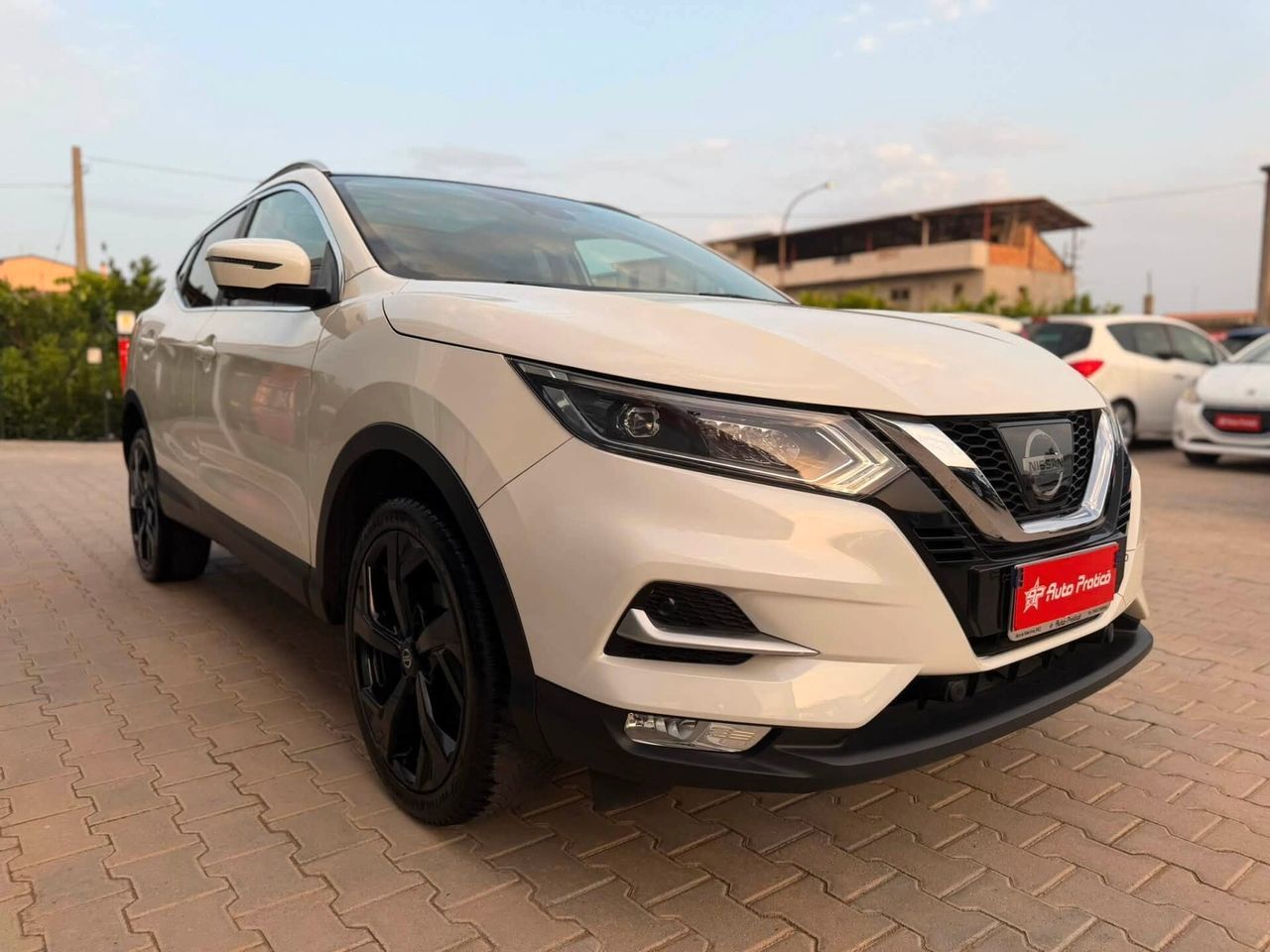 Nissan Qashqai 1.6 130 CV TEKNA FULL OPTIONAL UN imagem 3