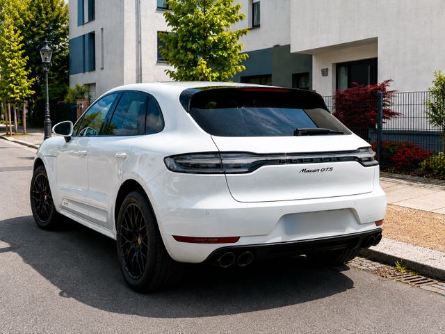 PORSCHE Macan GTS GTS