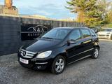 Mercedes-Benz B 160 Navi*Sitzheizung*Klima*TÜV 05/27 - Mercedes-Benz B 160 Gebrauchtwagen