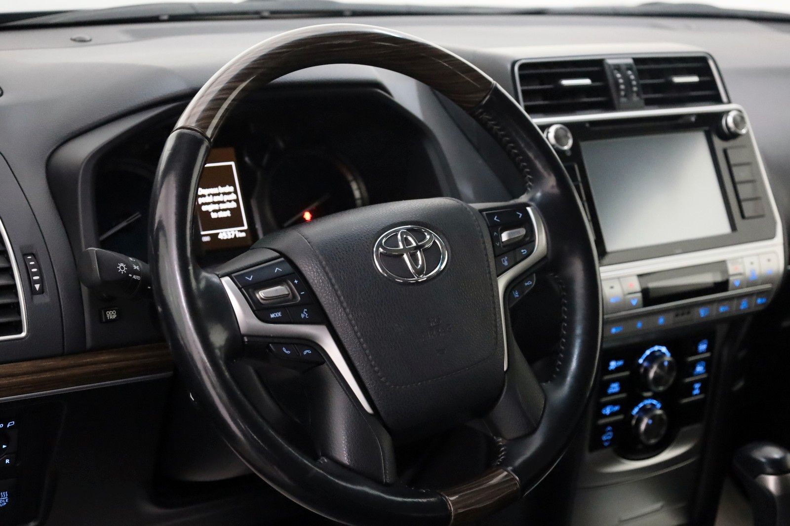 Fahrzeugabbildung Toyota Land Cruiser Executive,Leder,Navi,Sitzlüft., AHK