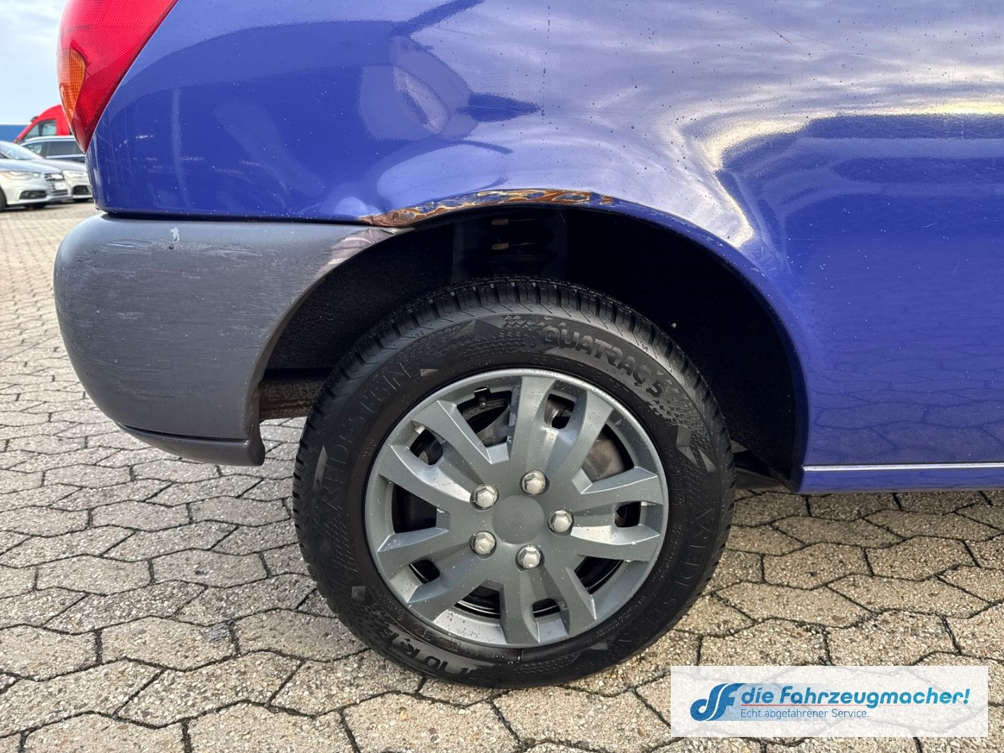 Fahrzeugabbildung Ford Fiesta TÜV 10/26 1.3l *EXPORT  74.000km