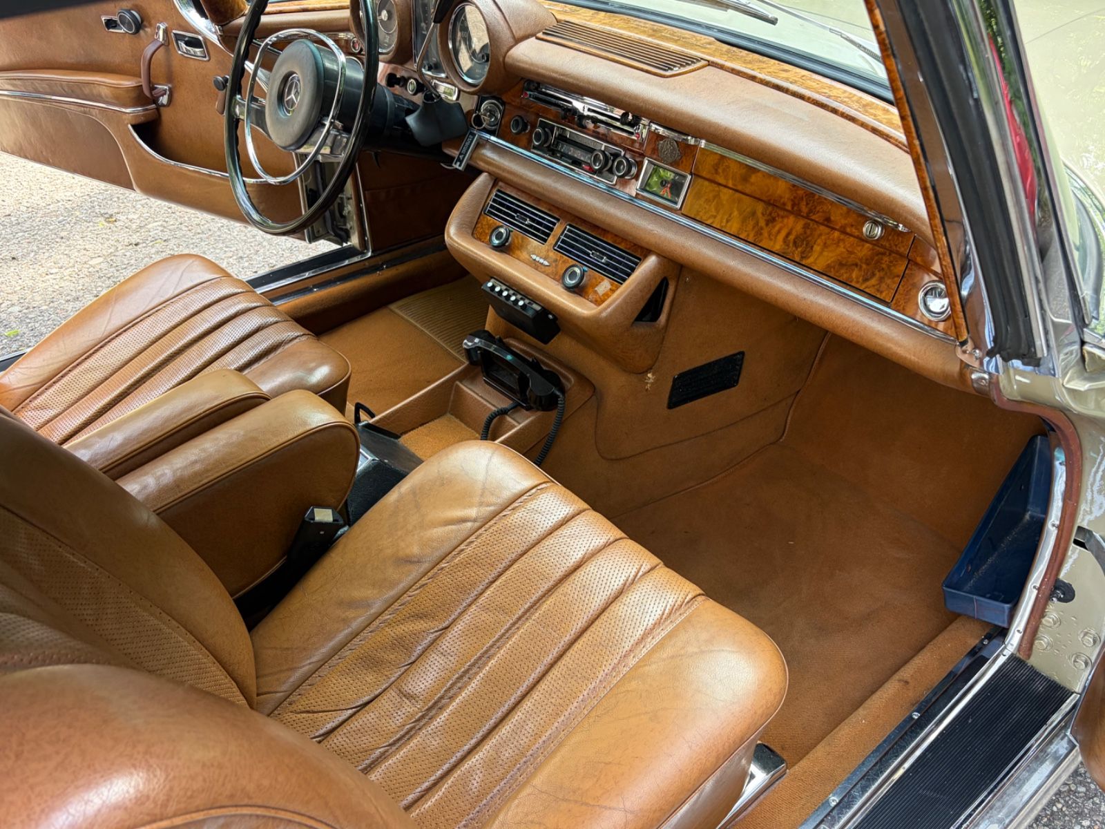 MERCEDES-BENZ 280 25