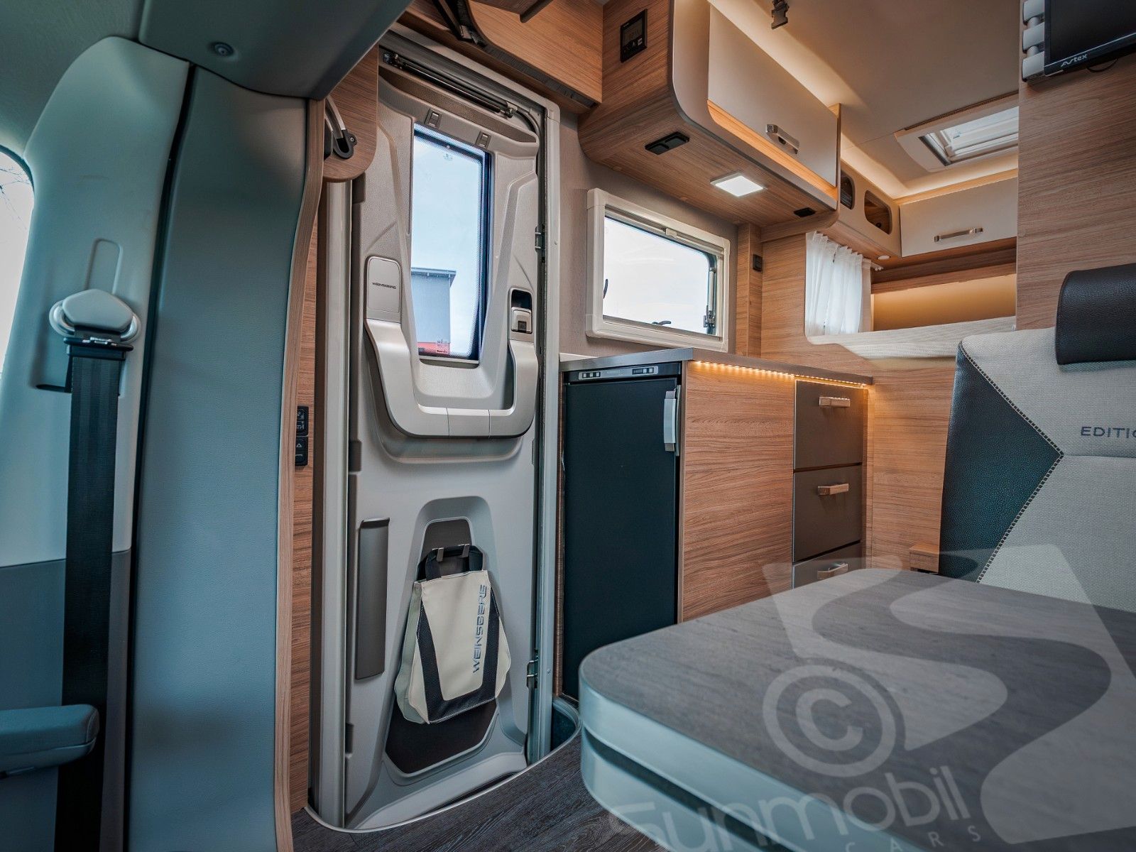 Fahrzeugabbildung Weinsberg X-CURSION VAN 500 MQ PEPPER #SEITZ #3,5T #THULE