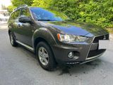 Mitsubishi OUTLANDER|2.2 DI-D|AUTOMATIK |4X4|AHK|SCHECKHEFT