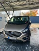 Ford Tourneo Custom L2 - Ford Tourneo Custom in Frankfurt (Main)