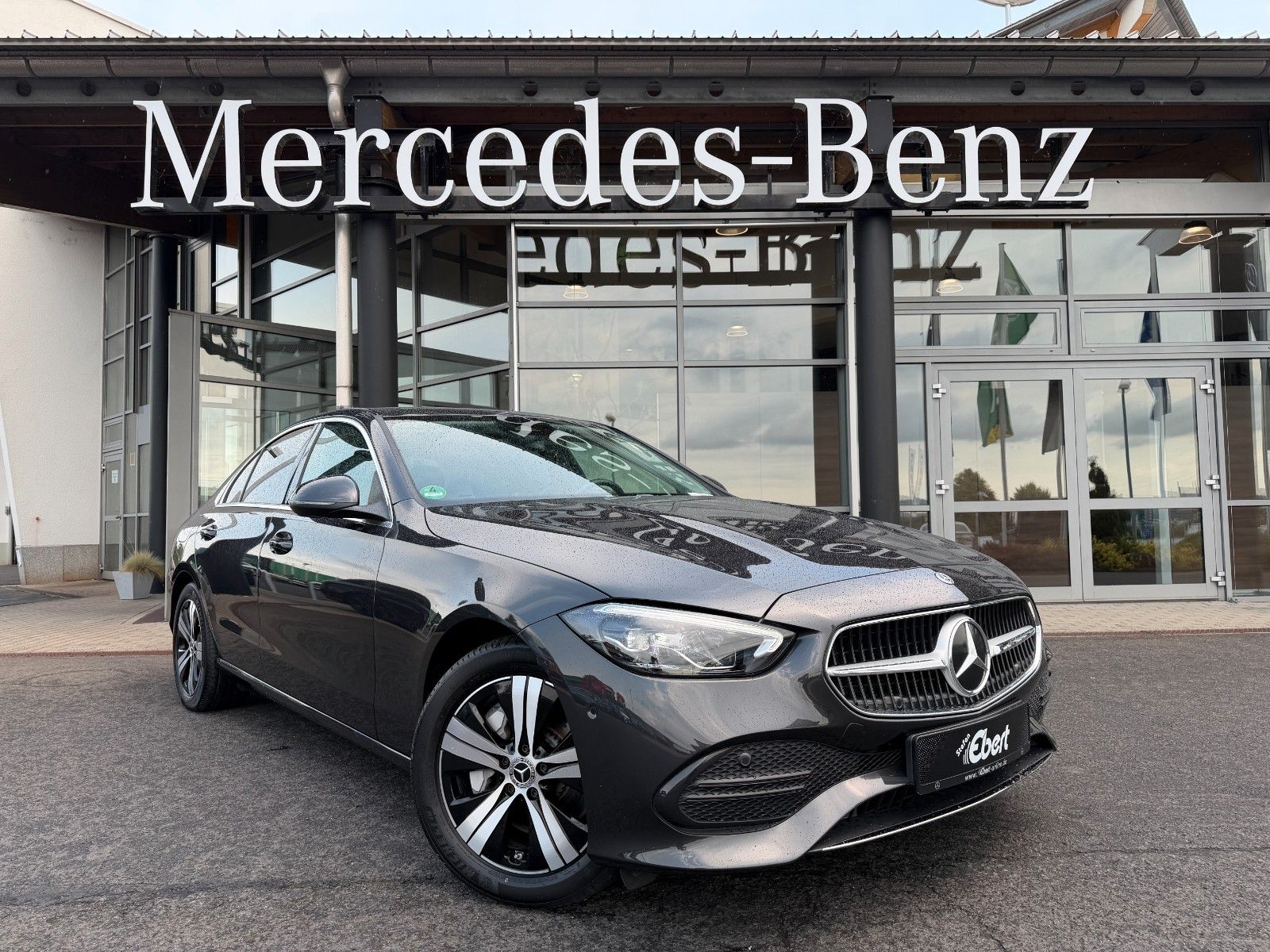 Fahrzeugabbildung Mercedes-Benz C 300 e 4M AVANTGARDE Memory+Burm+Distr+RKamera+