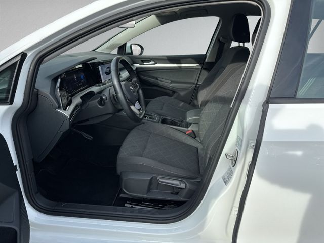 Golf VIII Variant 1.0 eTSI DSG LED+NAVI+ACC+SIHZ