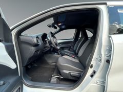 TOYOTA Aygo X Business Edition (AB7)