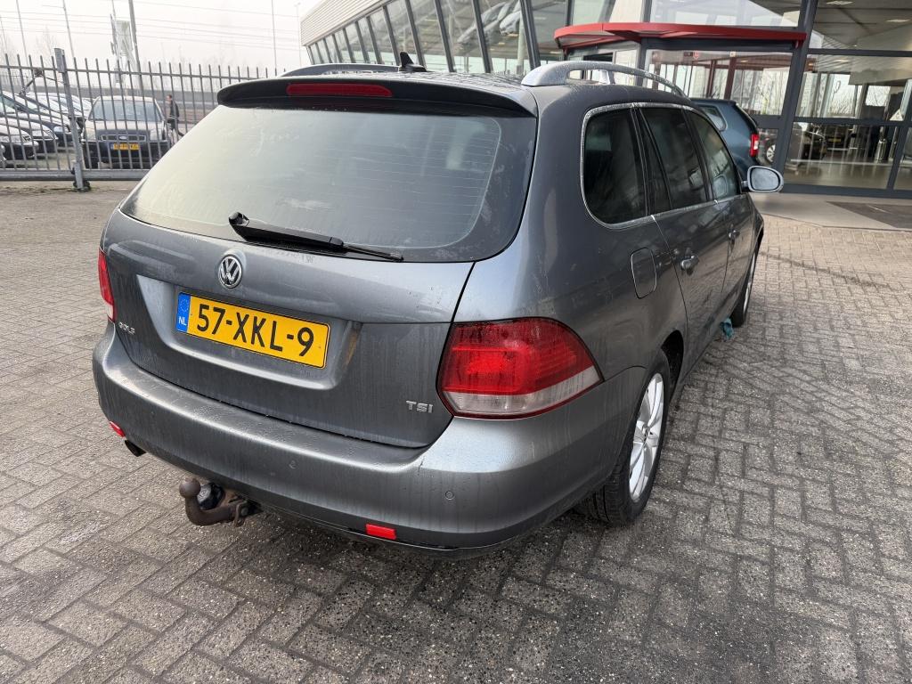 Volkswagen Golf 2012 — engine 1.197 cm³, 105 HP (77kW)