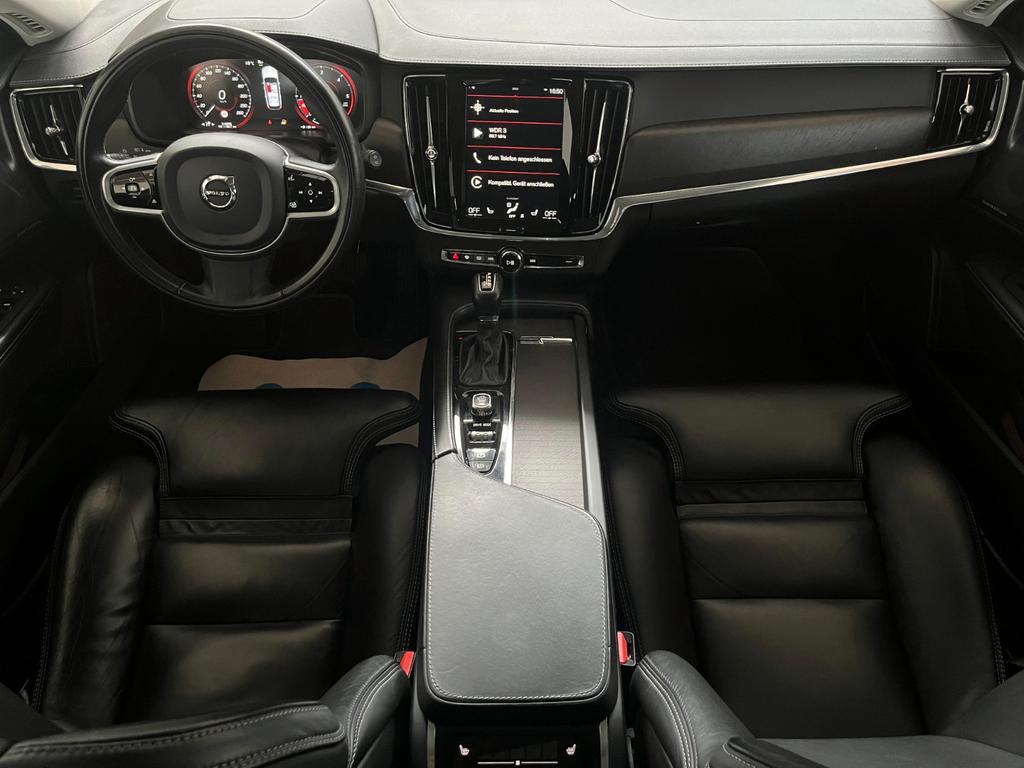 Volvo V90 Cross Country