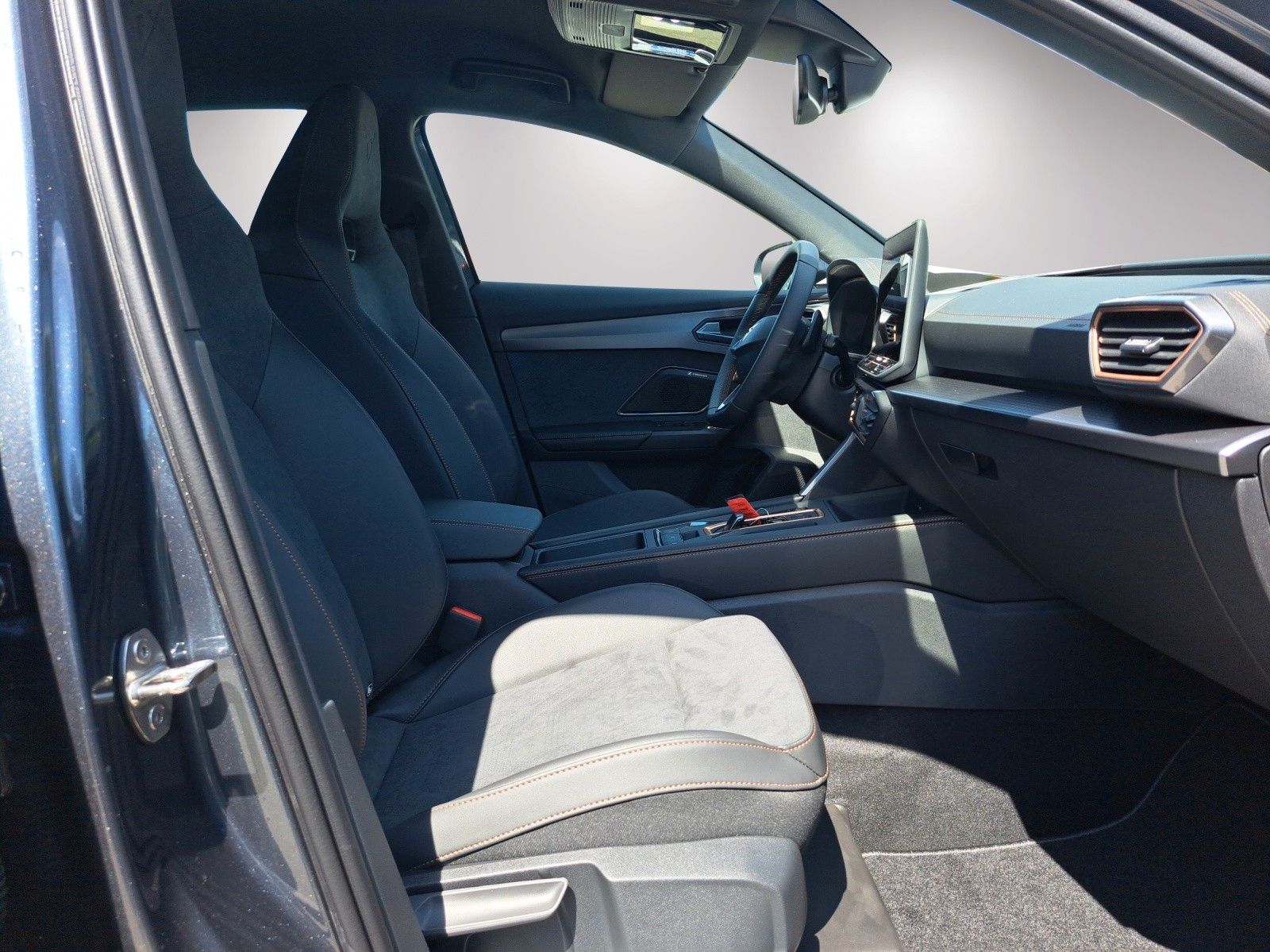 Formentor 1.5 eTSI DSG Navi ACC Sennheiser