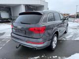 Audi Q7 3.0 TDI quattro Steuerkette & AGR Kühler Neu - gebrauchte Audi Q7 aus dem Jahr 2011
