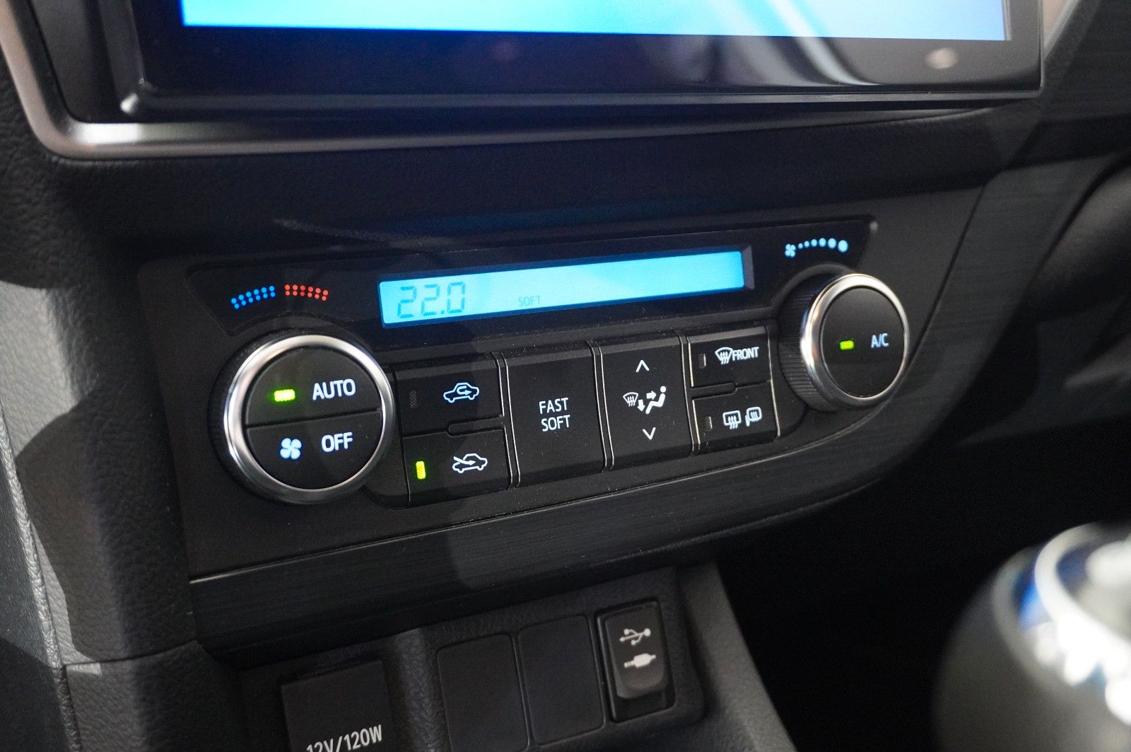 Fahrzeugabbildung Toyota Auris LIM. 1.3 5-TÜR KLIMA/LED/USB/MULTI./AHK