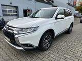 Mitsubishi Outlander Top 4WD*LEDER*NAVI*7-SITZ.*E-GSHD*AHK - gebrauchte Mitsubishi Outlander aus dem Jahr 2018